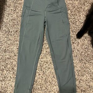 Victoria’s Secret Hunter green High-Waisted Kepri style Leggings with pockets